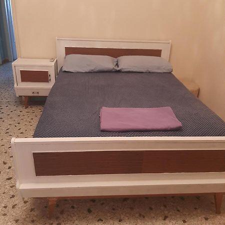 Retro Comfy Home Near Monastiraki 아테네 외부 사진